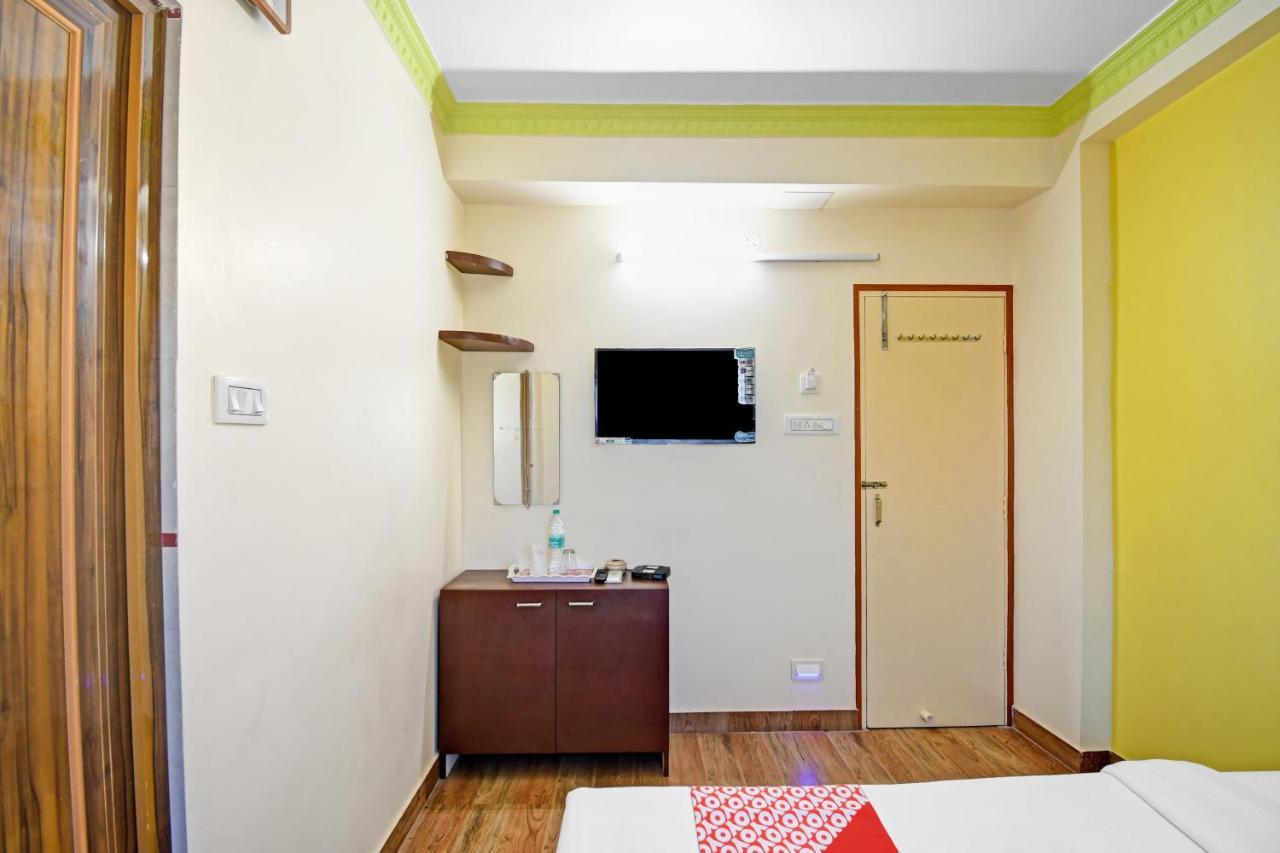 Oyo Flagship 84655 S S Guest House 加尔各答 外观 照片