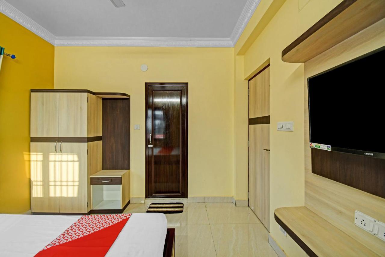 Oyo Flagship 84655 S S Guest House 加尔各答 外观 照片
