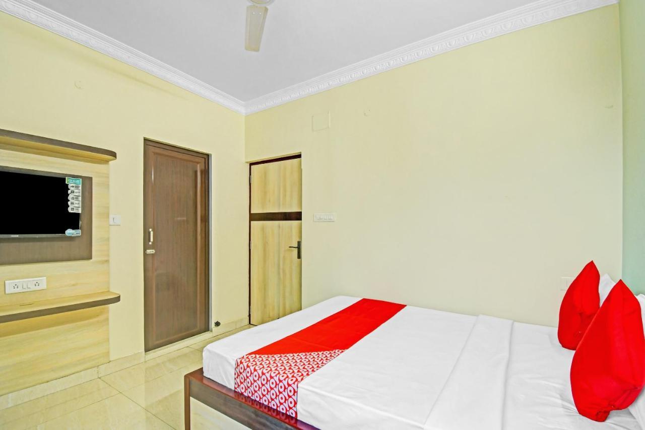 Oyo Flagship 84655 S S Guest House 加尔各答 外观 照片