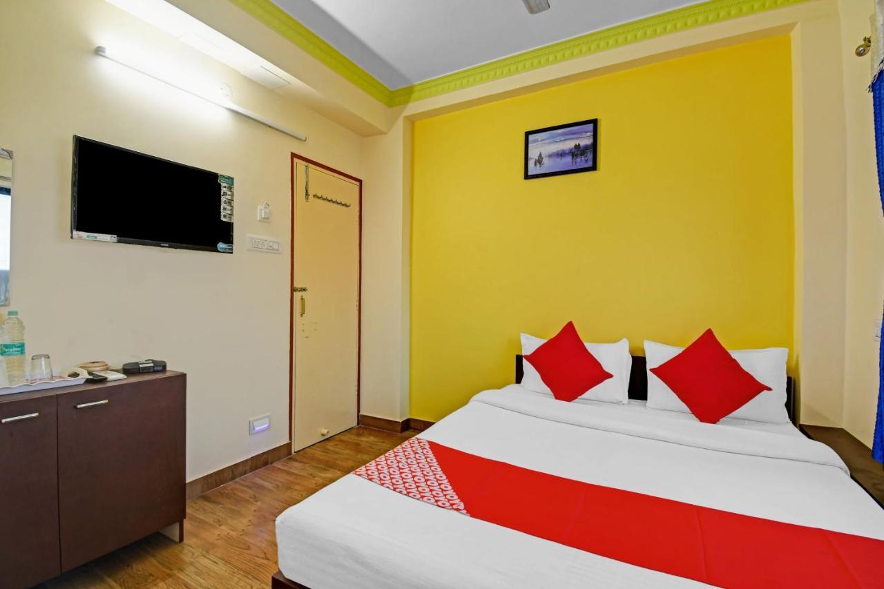 Oyo Flagship 84655 S S Guest House 加尔各答 外观 照片